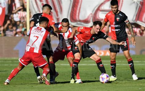 Unión y Colón igualaron 1 1 el clásico santafesino disputado en el