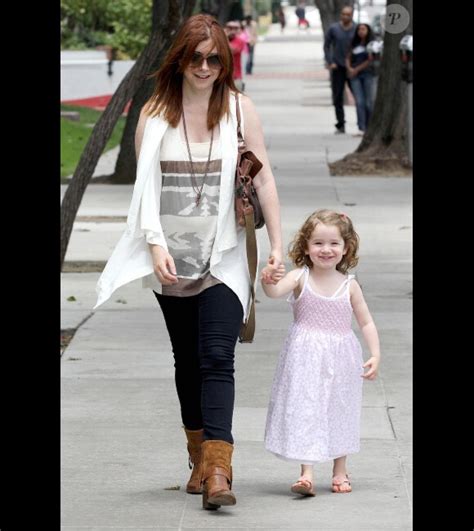 Photo Alyson Hannigan et sa grande fille Satyana à Los Angeles le