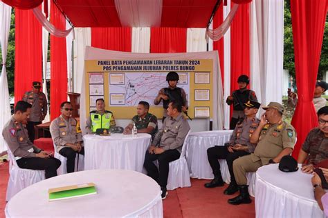 Kapolres Bungo Bersama Forkopimda Tinjau Pospam Dan Posyan Ops Ketupat