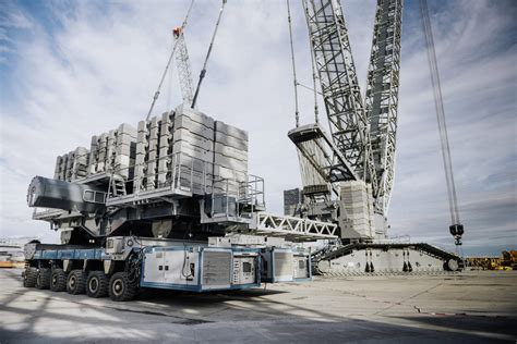 Job Story Liebherr Lr 11000 Crawler Crane Uses Spmts As Ballast