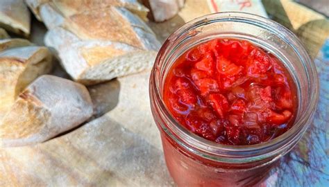 Easy And Delicious Strawberry Rhubarb Freezer Jam Recipe