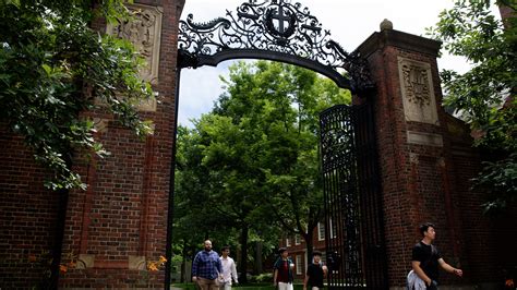 Behind The Scenes Of College Admissions The New York Times