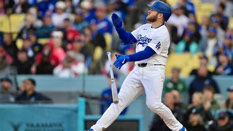 Max Muncy's homer lifts Dodgers to 5-4 victory