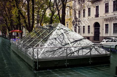 Купол стеклянный на крышу здания заказать в Санкт-Петербурге, Москве и ...