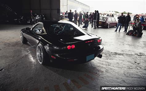 Hd Wallpaper Mazda Rx 7 Tail Light Hd Cars Wallpaper 42 Off