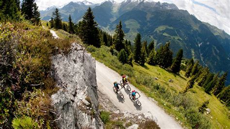 Sommer Im Zillertal Alpinahotel Zillertal Zillertal Sommerurlaub