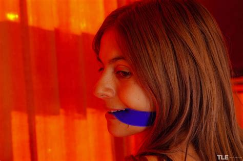 AMATEUR GIRL TheLifeErotic Red Blue 1 Paloma D Medium