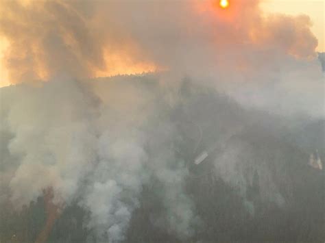 West Kelowna Declares State Of Emergency Over Encroaching Wildfire Vancouver Sun