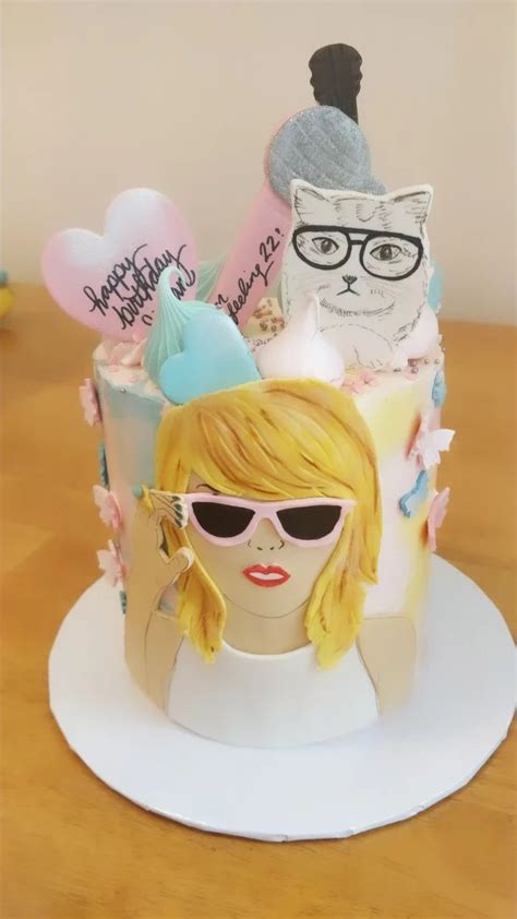 My Friends Taylor Birthday Cake Taylor Swift Cake Taylor Swift