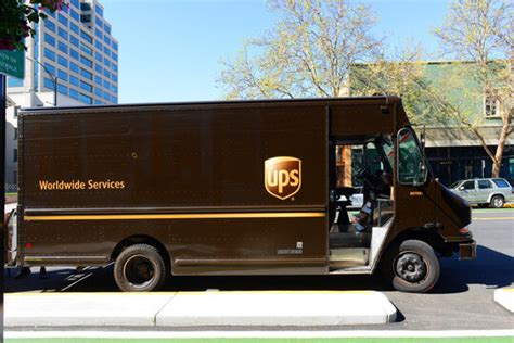 Ups Truck Side View