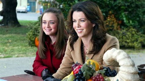 How To Survive 4 Thanksgivings As Taught By Gilmore Girls Mashable