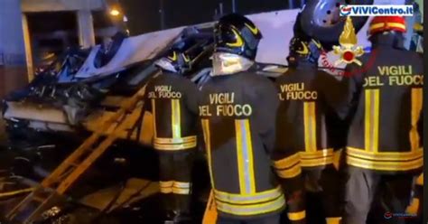 Tragedia A Mestre Bus Precipitato Morti E Feriti Video Vivicentro