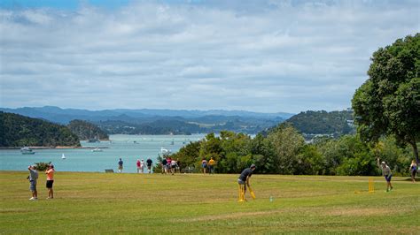 Waitangi Treaty Grounds, Waitangi Vacation Rentals: house rentals ...