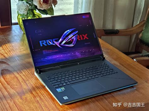 Rog 枪神7plus超竞版：模具大改！更大更亮更强的40系显卡电竞旗舰游戏本 知乎