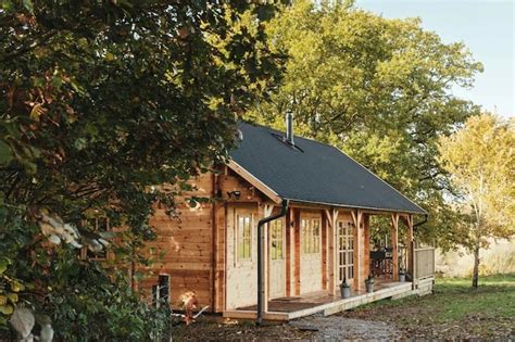 A Romantic Hot Tub Lodge For Couples Near Bewl Water East Sussex Kent