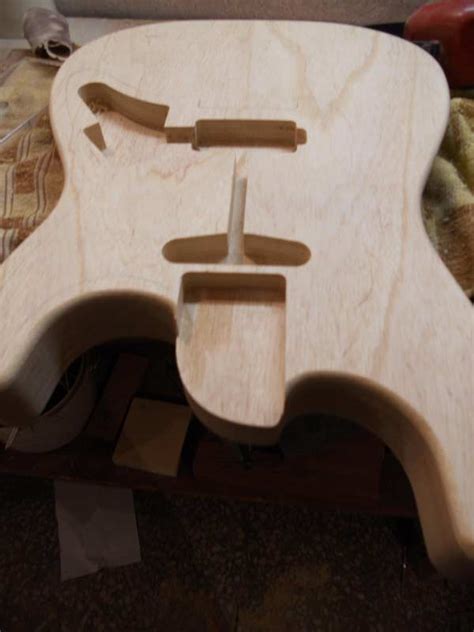 Чертеж гитары fender stratocaster