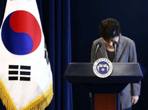 Park Geun-hye impeachment: South Korean MPs split from ruling party ...