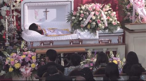 Monisha Jacob In Her Open Casket During Her Funeral Begräbnis