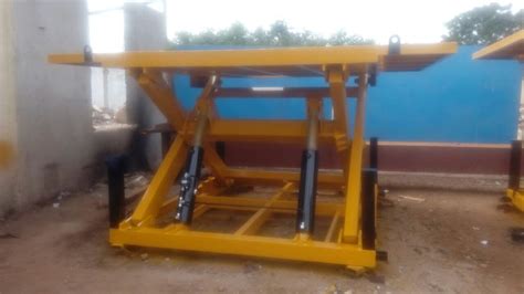 Mild Steel Hydraulic Lifting Table For Material Handling Capacity