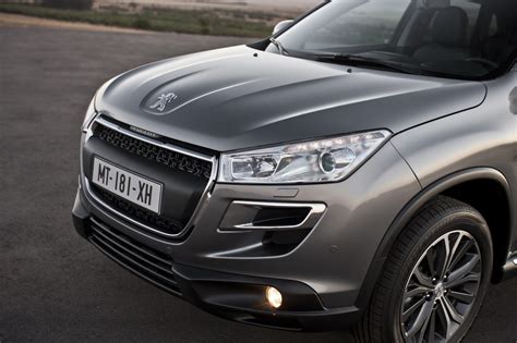 Peugeot 4008 Crossover New Photos Released Autoevolution