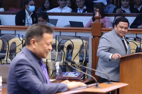 PHOTO RELEASE Epic Moment In The Senate Jinggoy Ejercito Estrada