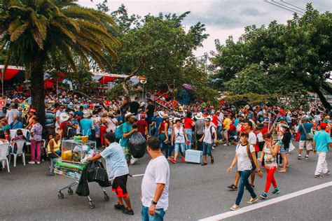 40 Inspiring Photos From Feria De Las Flores In Medellín Wanderluluu