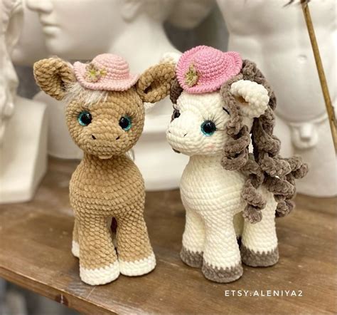 Pin by Tanusha on Игрушка крючком Crochet patterns Crochet dolls