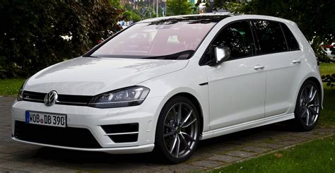 2012 Volkswagen Golf R 4 Door Hb Wsunroof And Navi