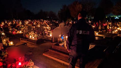 Powiat pucki Policyjna akcja Wszystkich Świętych Uważajmy przy