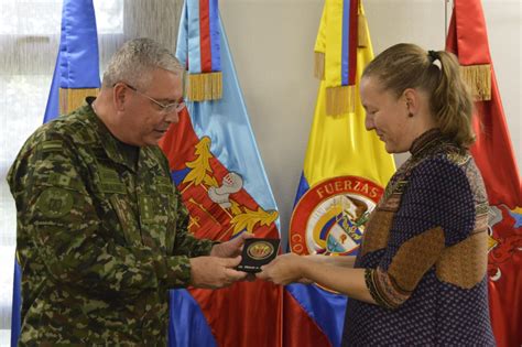 Fuerzas Militares De Colombia On Twitter Nuestro Comandante Generalgiraldo Se Reunió Con La