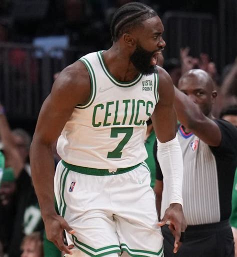 Nbacentral On Twitter Jaylen Brown In The First Quarter 17 Points 5 Rebounds 3 Assists 6 9 Fg