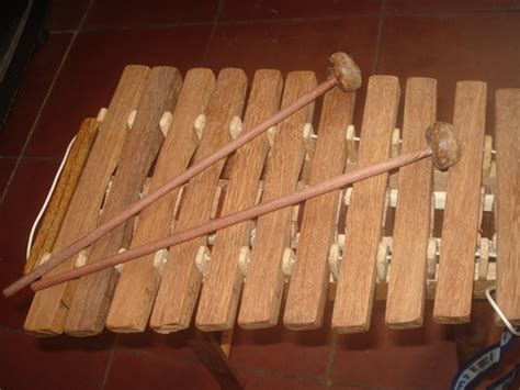 2 PARTES DE UNA MARIMBA BASICA