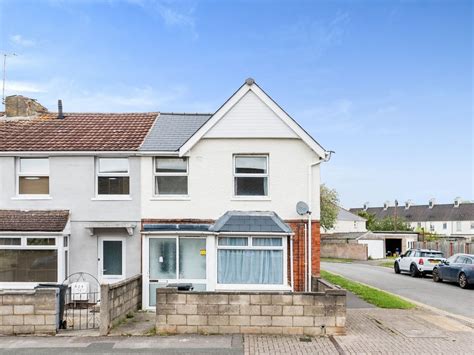 3 Bed End Terrace House For Sale In Ferndale Road Swindon Sn2 £