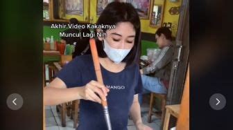 Kumpulan Berita Tukang Bakso Mirip Dian Sastro Terbaru Dan Terkini