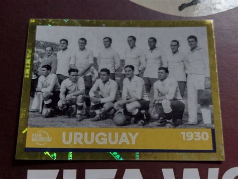 Figurinha Da Copa Sele O Do Uruguai De Roupa Esportiva