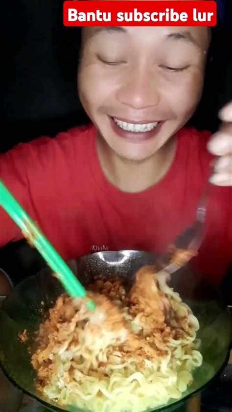 Cuman Makan Mie Instan Toping Bon Cabe Level 30 2 Bungkus Mukbang Makan Food Youtube