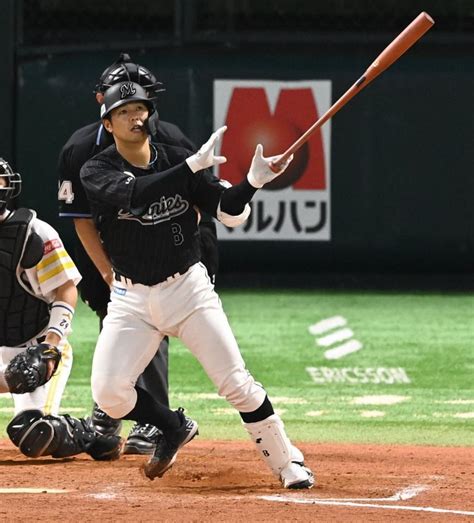 ロッテ・中村奨が執念弾 九回にモイネロから同点ソロ 野球 デイリースポーツ Online