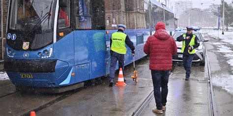 Droga Hamowania Tramwaju Jest D Uga Nie Nara Aj Si