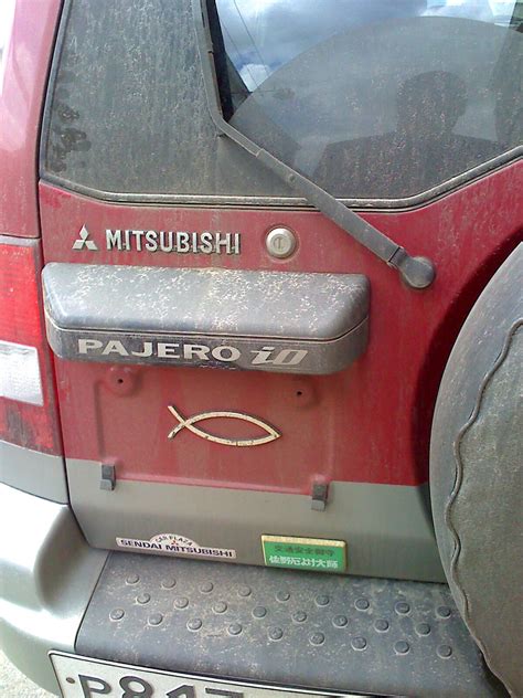 Что за шильдик?