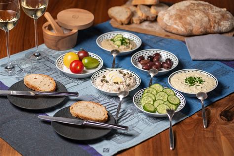 Aufstriche mit selbst gebackenem Brot Küchenfreundin Isi