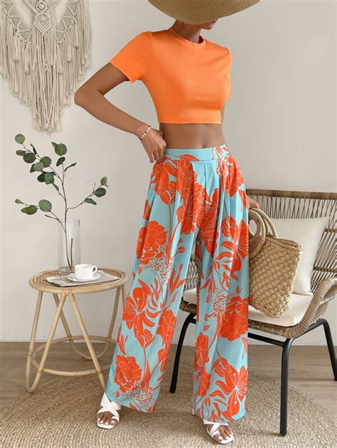 SHEIN VCAY Solid Stand Neck Crop Tee Floral Print Wide Leg Pants