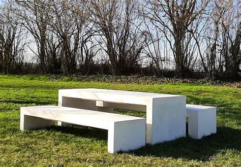 Banc en U 240x67x45 cm en béton préfabriqué mobilier urbain