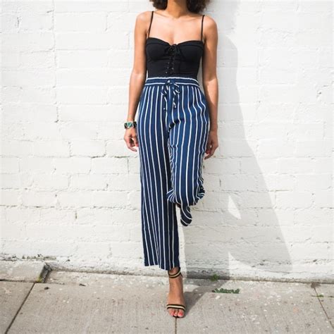 What To Wear With Striped Pants Read This First