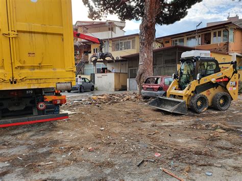 Messina Metri Cubi Di Cataste Di Legno Per Il Fal Di Fine Anno La