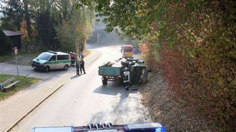 Neumarkt St Veit Unimog St Rzt Auf Elsenbacherstra E Um Fahrer