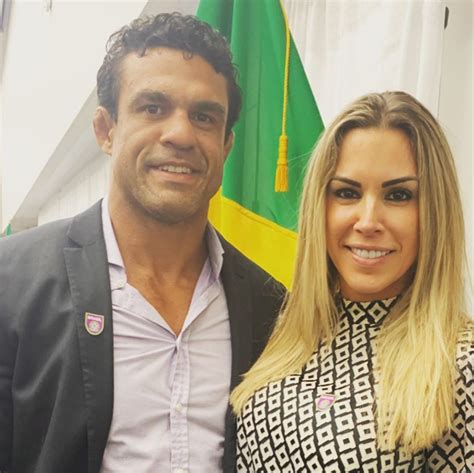 Vitor Belfort E Joana Prado - Joana Prado comemora aniversário de Vitor Belfort com fotos do casal ...