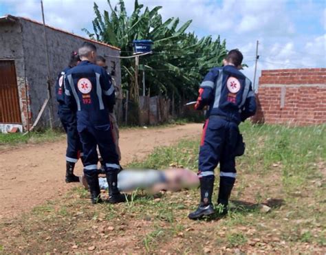 Desentendimento Em Um Bar Termina Homem Morto A Facada Em Araguari