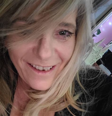 MATURE MEGA SEXY BLONDE MILF MarsillPost