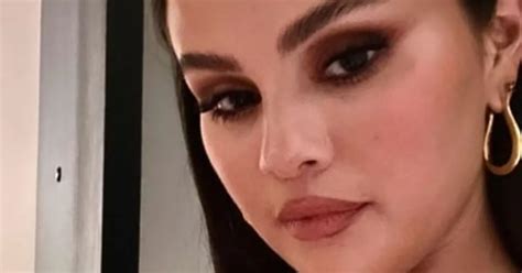 Selena Gomez Flaunts Sultry Look In Latest Instagram Snap Tdpel Media