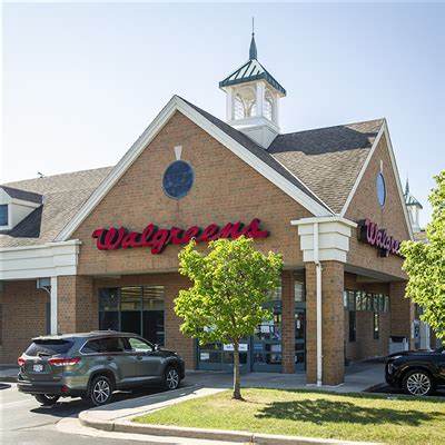 Aurora Clinic at Walgreens - Mequon, WI - 53092